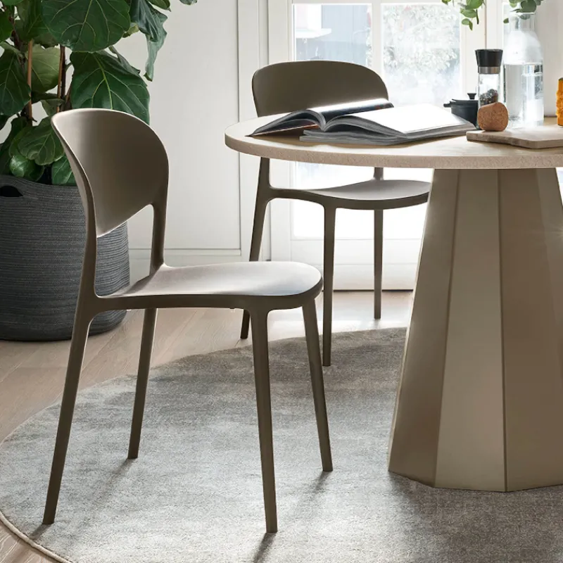 Abby Connubia® Chaise italienne empilable en polypropylène recyclé sans accoudoirs> Chaise De Cuisine|Chaise De Salle à Manger
