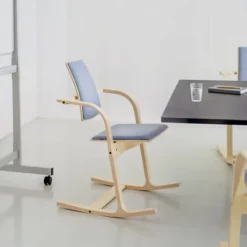 Varier Actulum ® Fauteuil de bureau ergonomique à bascule en tissu et bois> Chaise De Bureau|Chaise Salon