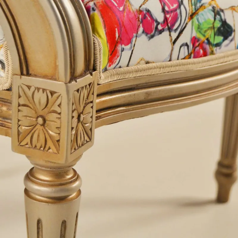 Paget Adrien Fauteuil Louis XVI médaillon revisité fabrication française> Fauteuil De Salon