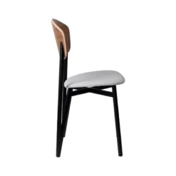 Carrier Artémis ® Chaise design française assise en synthétique, dossier bois et pieds en métal><noscript><img width=
