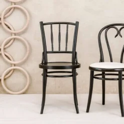 Ton Déjavu ® Chaise de bistrot en bois><noscript><img width=