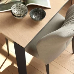 Mobitec Enora Chaise ® moderne en tissu et pieds en métal><noscript><img width=