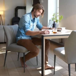 Mobitec Enora Chaise ® moderne en tissu et pieds en métal><noscript><img width=