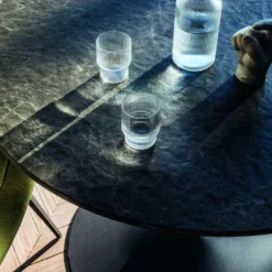 Midj Infinity ® Table pied central design en céramique et métal><noscript><img width=