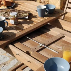 Medicis LandryTable de jardin ovale en teck extensible><noscript><img width=