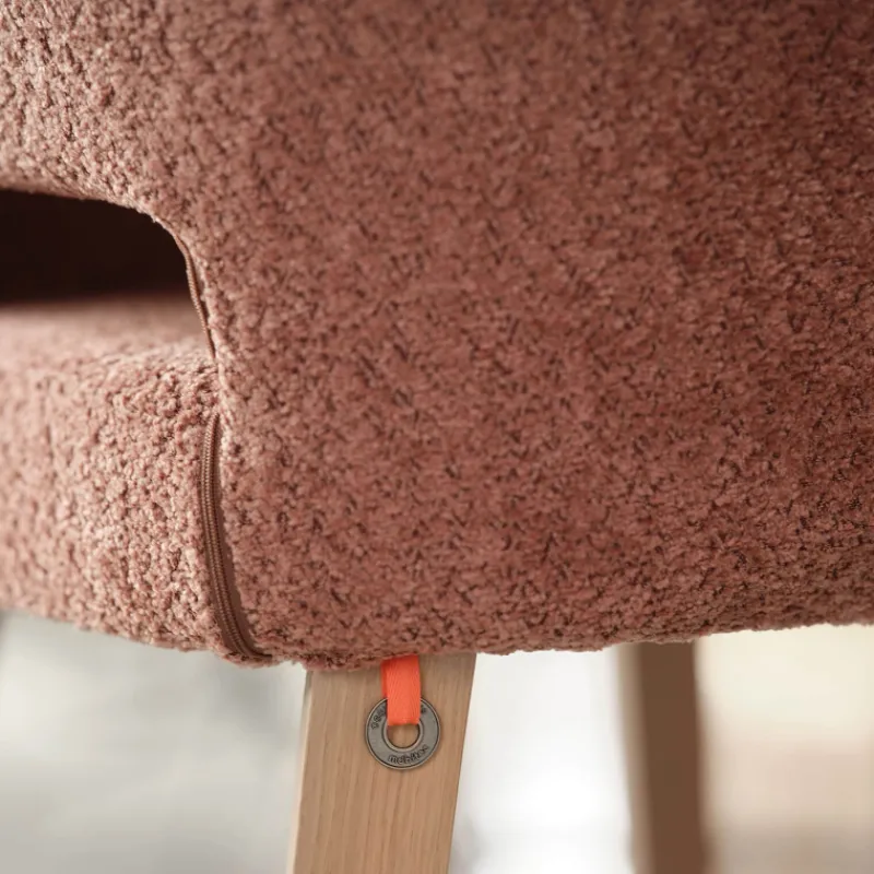 Mobitec Lena ® Tabouret snack en tissu avec accoudoirs et pieds en bois> Tabouret Snack (assise +/- 65 Cm)|Tabouret De Bar (assise +/- 80 Cm)