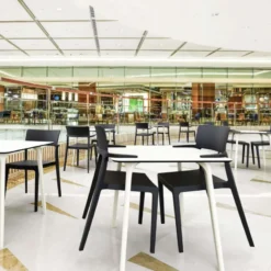 Maya Table carrée en stratifié><noscript><img width=
