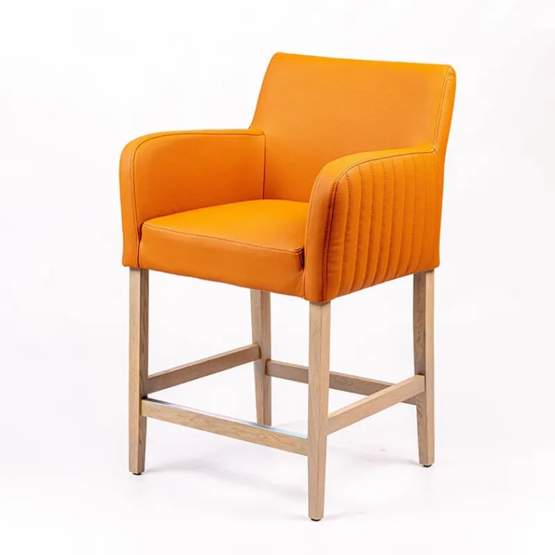 Sessio Moritz line Tabouret snack avec accoudoirs et dos matelassé pieds en bois> Tabouret Snack (assise +/- 65 Cm)|Tabouret De Bar (assise +/- 80 Cm)