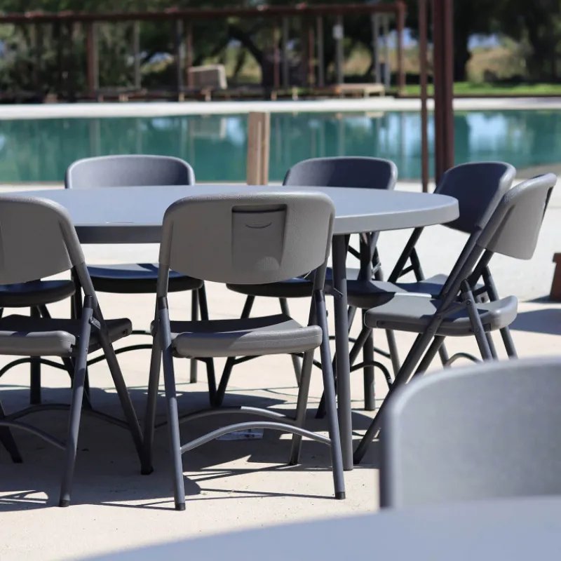 NormanChaise pliante en polyéthylène gris foncé> Chaise De Cuisine