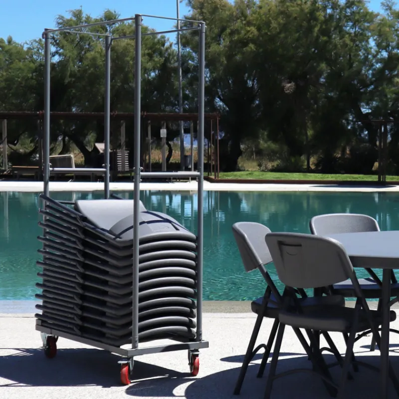 NormanChaise pliante en polyéthylène gris foncé> Chaise De Cuisine