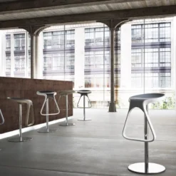 Octo Tabouret design italien pivotant> Tabouret Snack (assise +/- 65 Cm)|Tabouret De Bar (assise +/- 80 Cm)