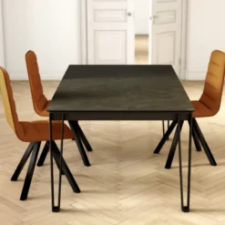 Cancio Okaso Table design en céramique et métal><noscript><img width=