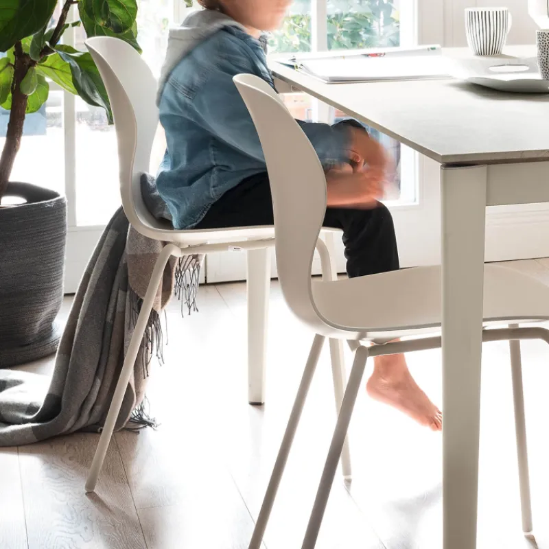 OPS ! Connubia© Chaise italienne empilable en polypropylène avec pieds en métal> Chaise De Cuisine|Chaise De Salle à Manger