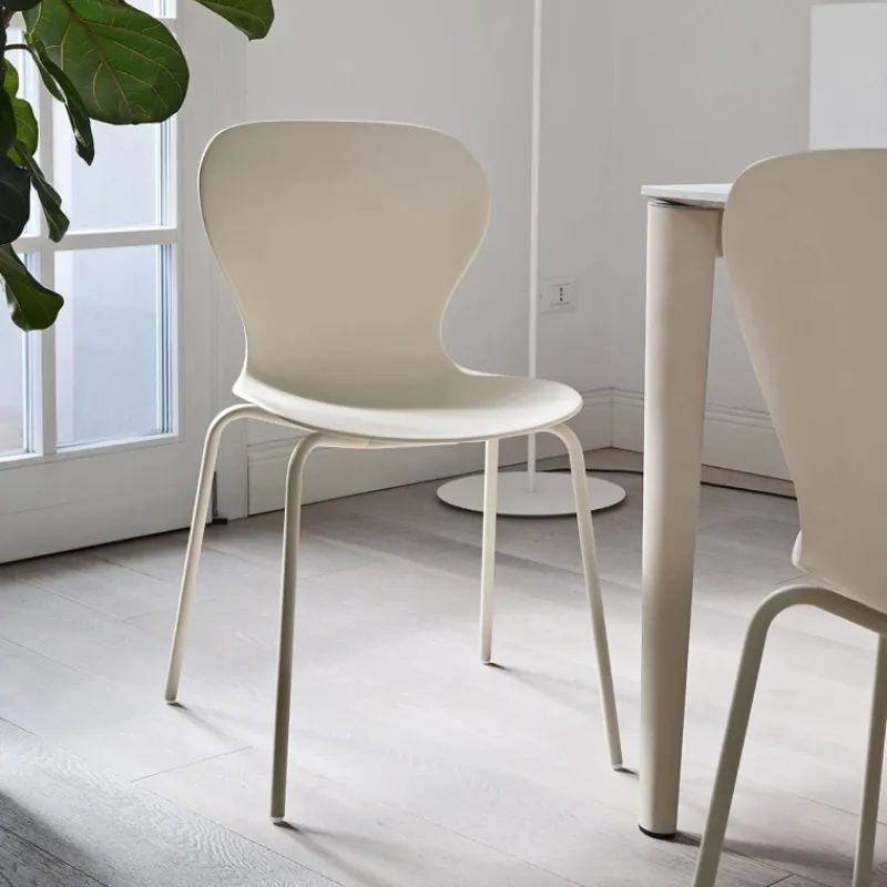 OPS ! Connubia© Chaise italienne empilable en polypropylène avec pieds en métal> Chaise De Cuisine|Chaise De Salle à Manger