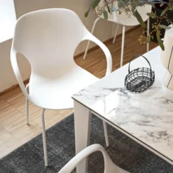 OPS ! Connubia© Fauteuil design italien empilable en polypropylène avec pieds en métal> Chaise De Cuisine|Chaise De Salle à Manger