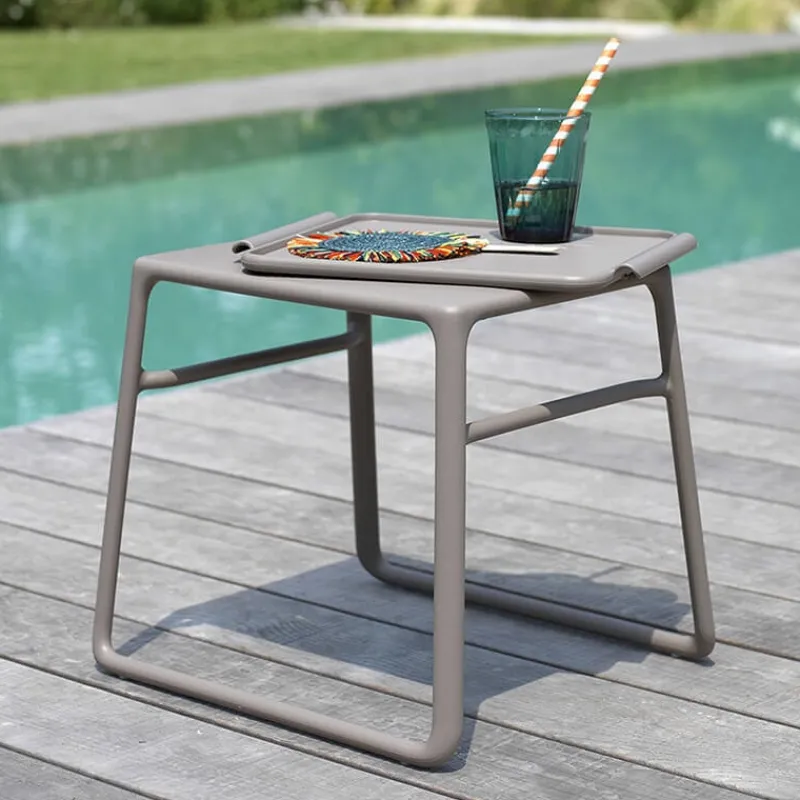 Pop Table basse de jardin carrée empilable en polypropylène> Table De Jardin