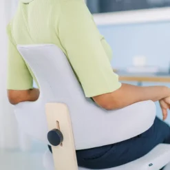 Varier ThatSit ® Chaise de bureau ergonomique à bascule en tissu et bois><noscript><img width=