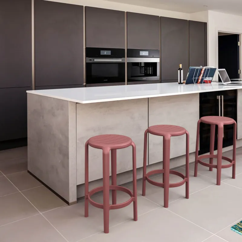 Tom Tabouret snack sans dossier en polypropylène> Tabouret Snack (assise +/- 65 Cm)|Tabouret De Bar (assise +/- 80 Cm)