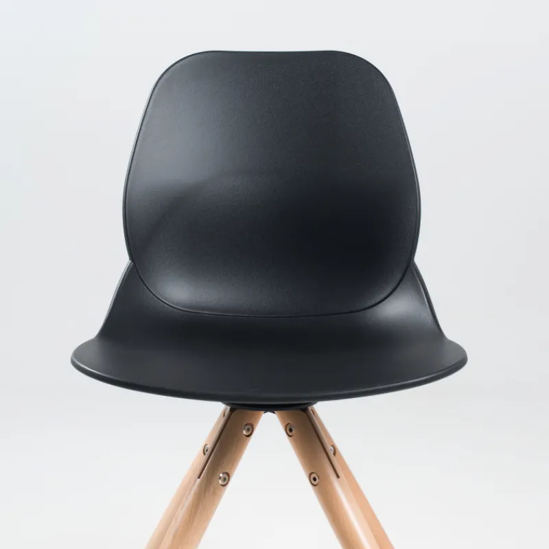 VictoireChaise design en polypropylène noir avec pieds en bois> Chaise De Cuisine|Chaise De Salle à Manger