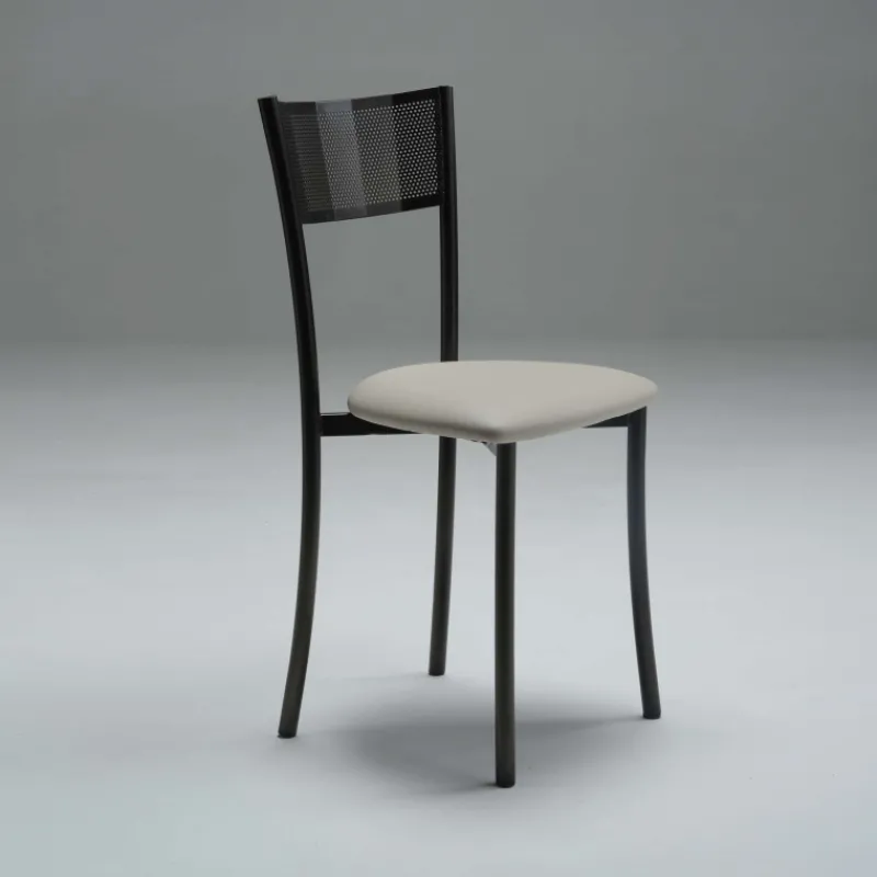 Carrier Wasabi ® Chaise moderne en synthétique et métal dossier ajouré> Chaise De Cuisine