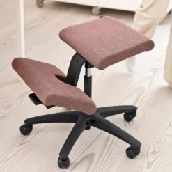 Varier Wing ® Siège ergonomique en tissu sur roulettes><noscript><img width=