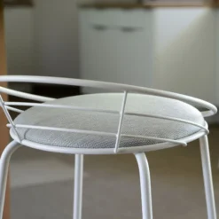 Carrier Yaël ® Tabouret haut français rembourré en métal et tissu> Tabouret Snack (assise +/- 65 Cm)|Tabouret De Bar (assise +/- 80 Cm)